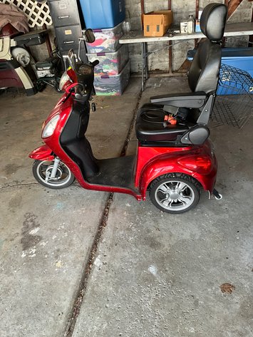 Image for (Wyandotte MI) Trust Auction! Chevrolet Suburban, Tools, Contents, Scooters, Household Furnishings, Scrap (21st)