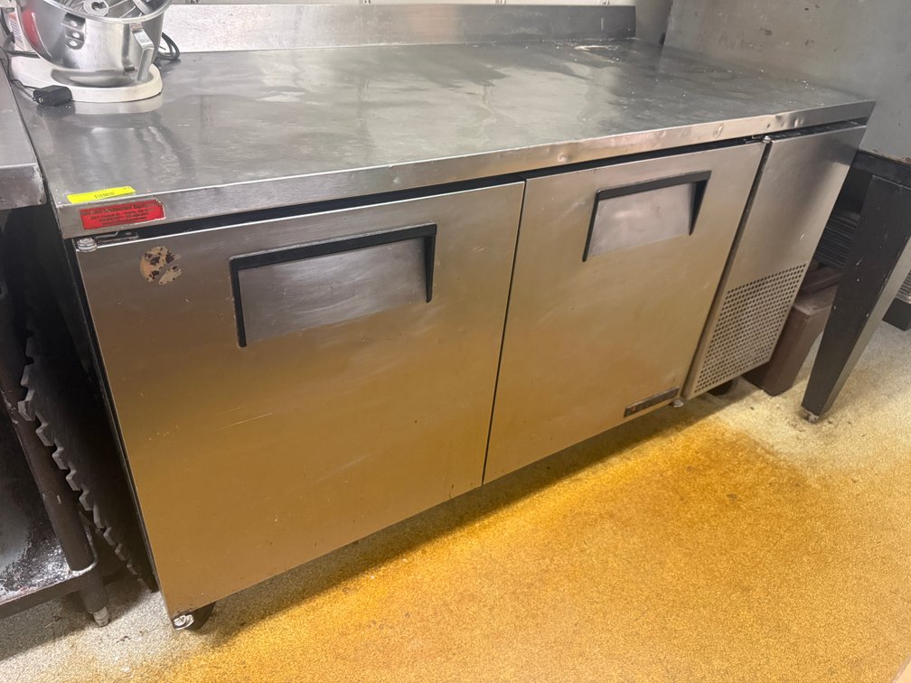 Image for (Lyons OH) Restaurant Equipment Faten's Den Restaurant Lyons OH - Items Selling Individually (N. Adrian St)