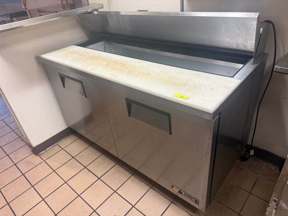 Image for (Lyons OH) Restaurant Equipment Faten's Den Restaurant Lyons OH - Items Selling Individually (N. Adrian St)