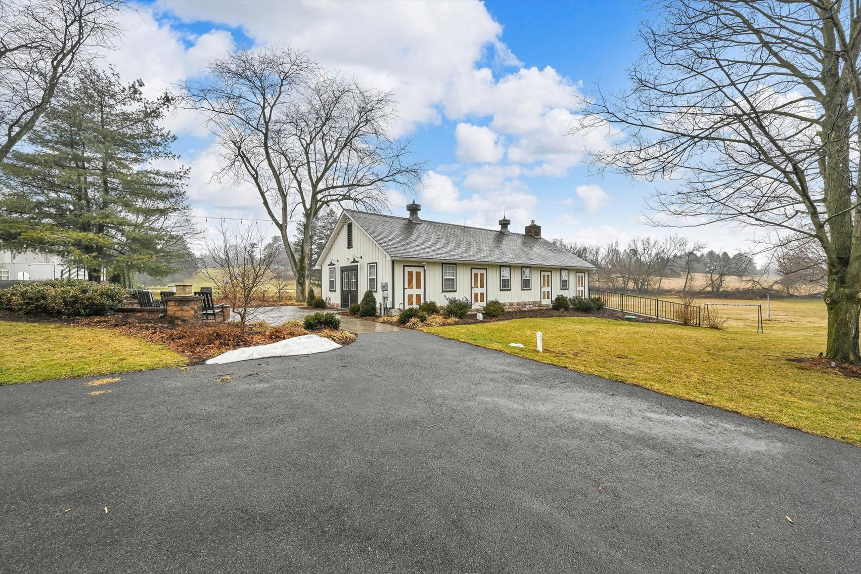 Image for Online Real Estate Auction - Commercial Event Space on (+/-) 4 Acres