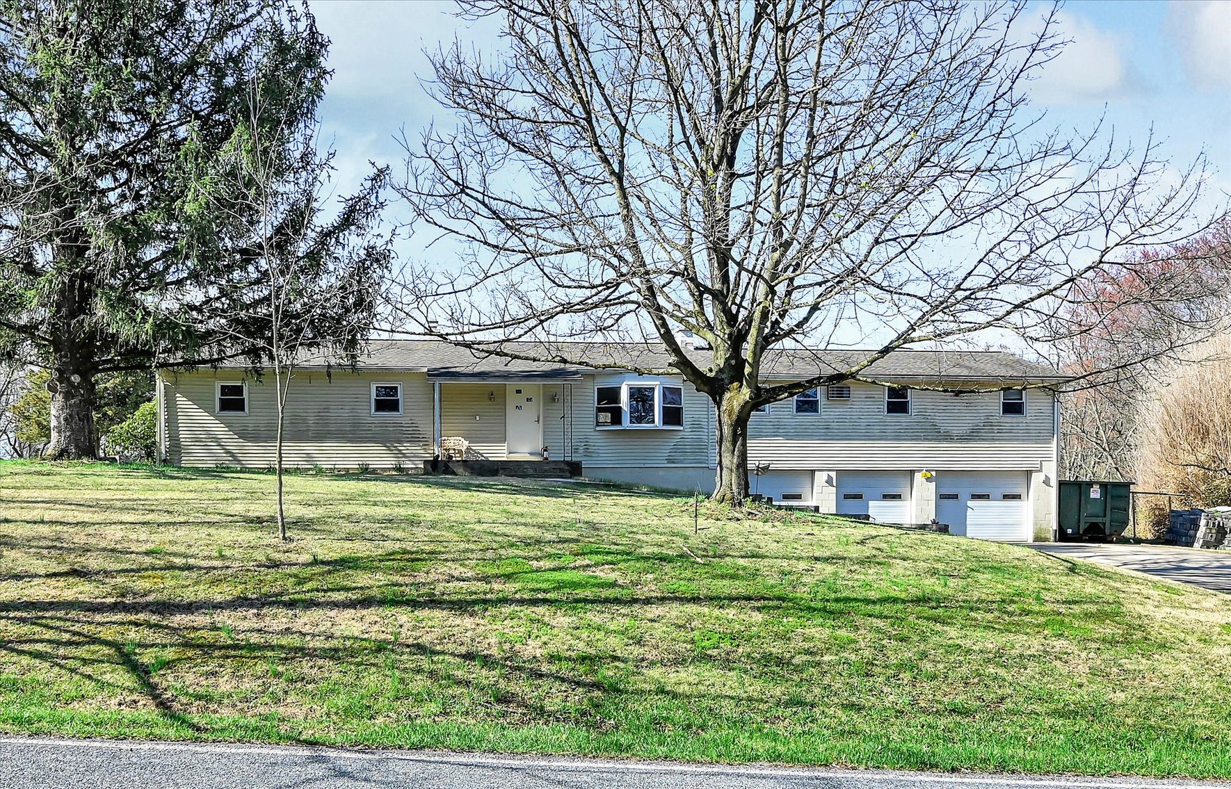 Image for Real Estate Auction - Detached Home on 1+ Acre
