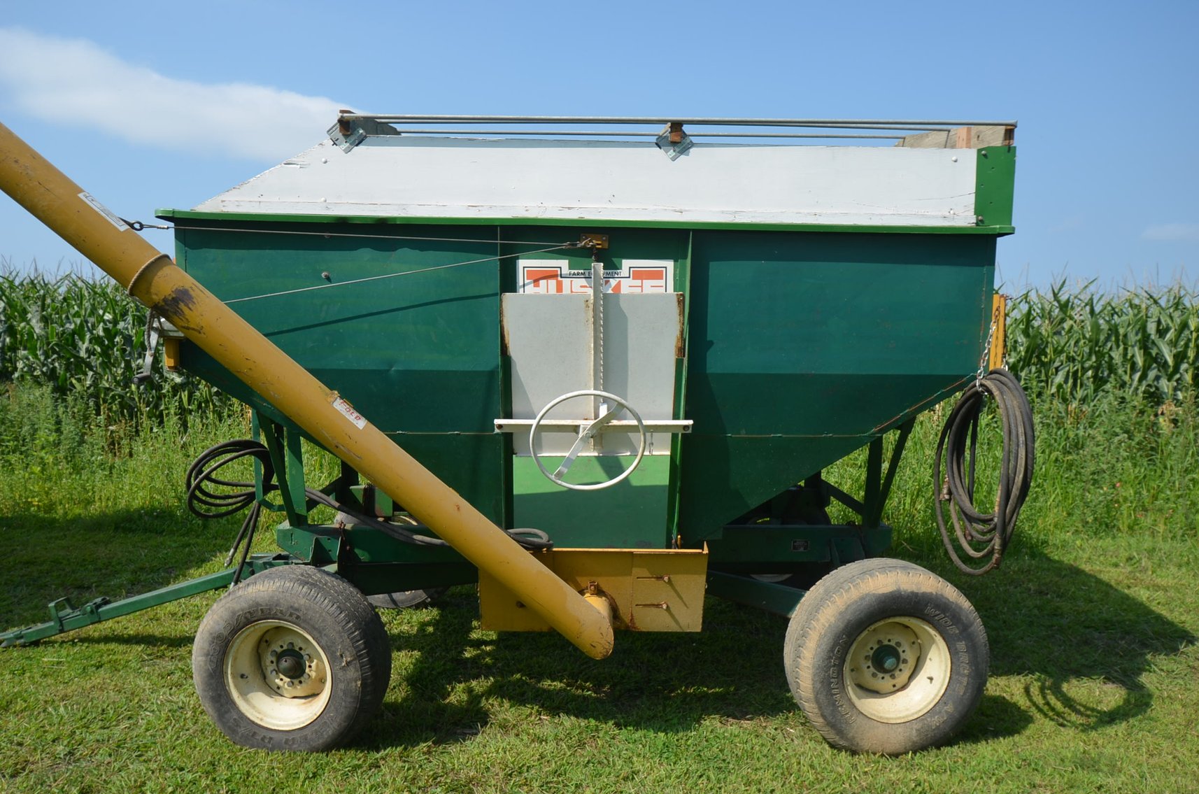 Image for JD TRACTORS, FARM EQUIPMENT, AND OTHER PERSONAL PROPERTY - Fountain City, WI