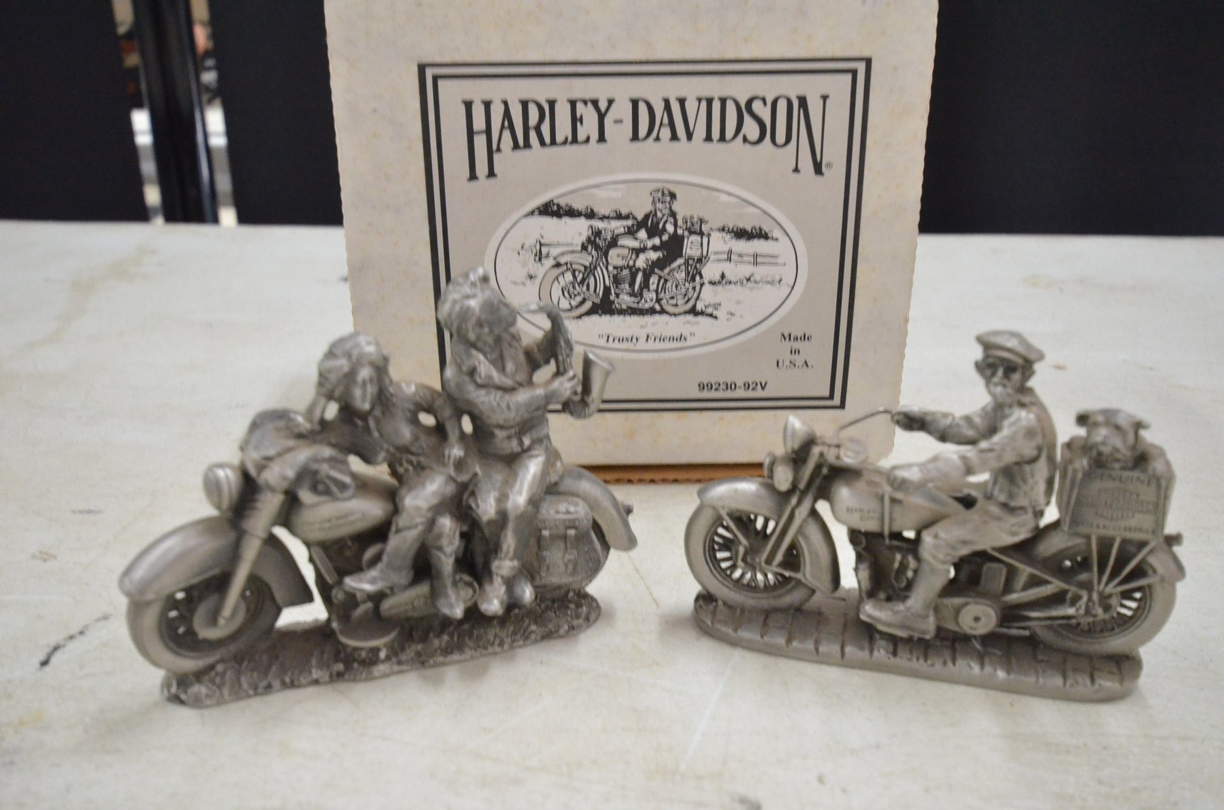 Image for HARLEY-DAVIDSON HERITAGE: COLLECTIBLES & MEMORABILIA - St.Charles, MN
