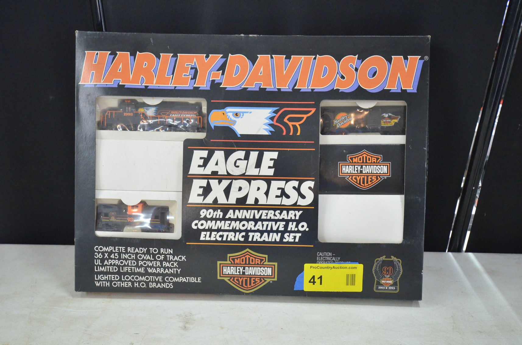 Image for HARLEY-DAVIDSON HERITAGE: COLLECTIBLES & MEMORABILIA - St.Charles, MN