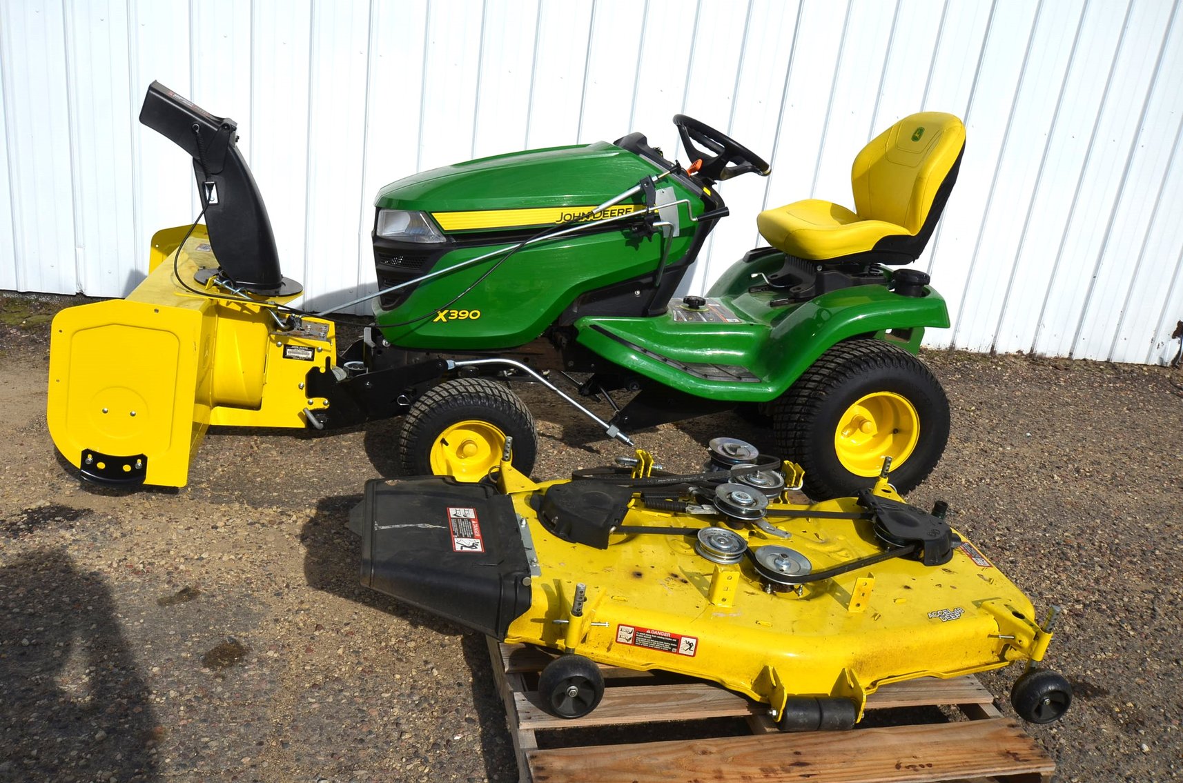Image for JEEP WRANGLER, SHIPPING CONTAINERS, TRACTORS, JD LAWN MOWER, SNOW BLOWERS, PLUS MORE! - Mondovi, WI