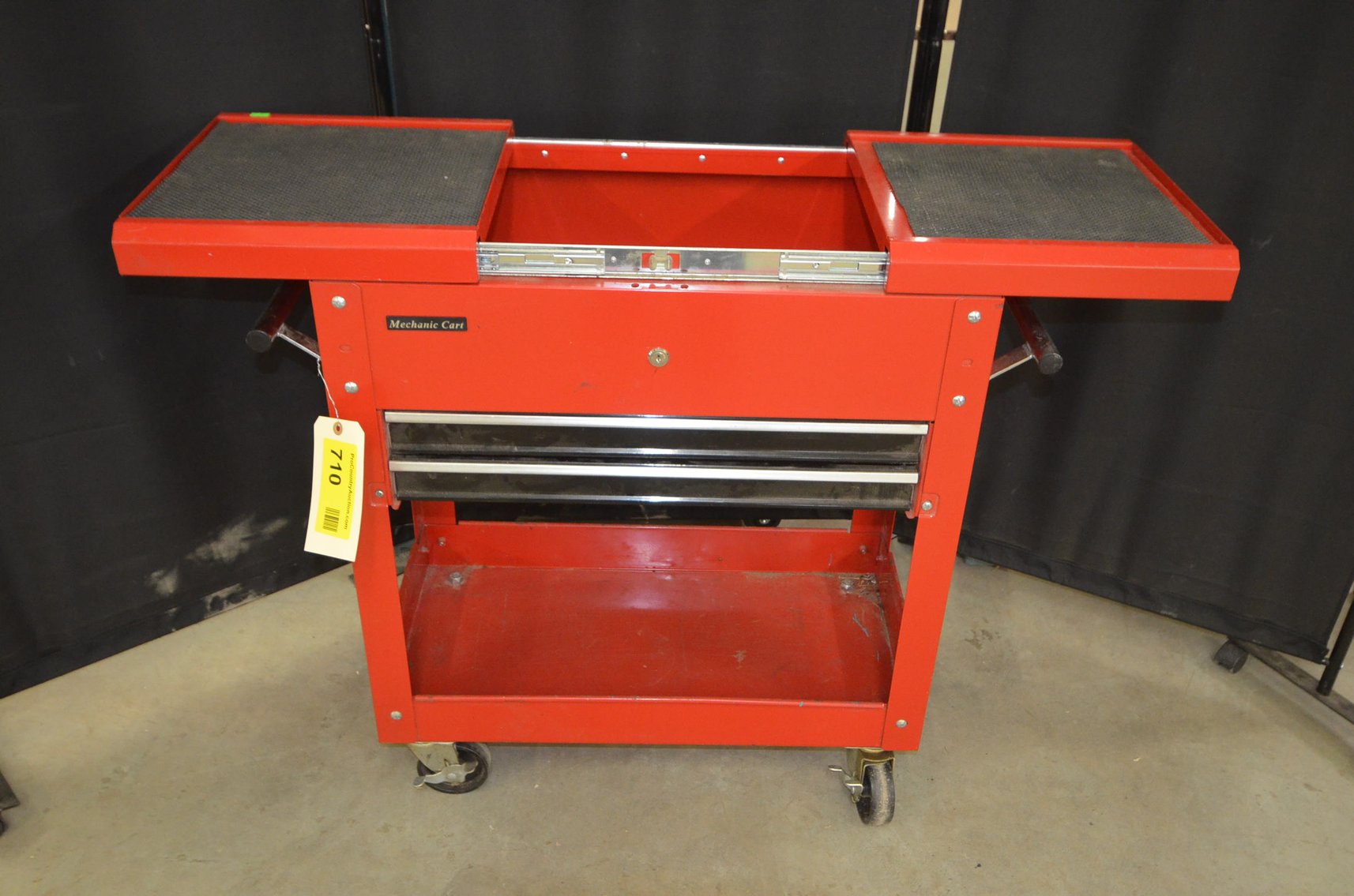 Image for SHIPPING CONTAINERS, FARMALL TRACTOR, SILVER COINS, AND MORE! - Mondovi, WI