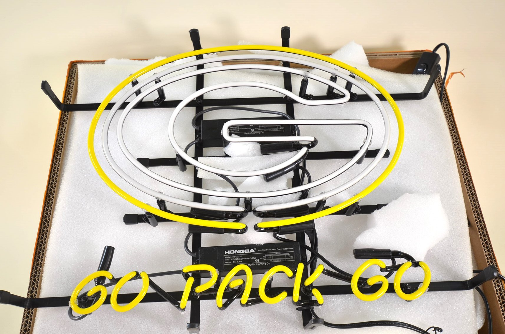 Image for SHIPPING CONTAINERS, FARMALL TRACTOR, SILVER COINS, AND MORE! - Mondovi, WI