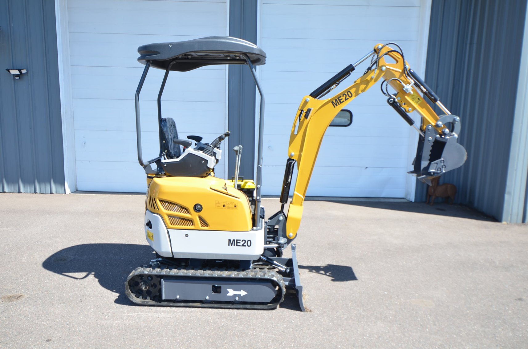Image for CONTAINERS, EXCAVATORS, SKID STEERS, ELECTRIC RIDES & MORE - Mondovi, WI