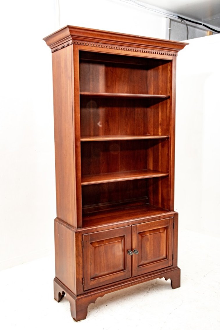 Image for Gray Gallery Online Antiques & Estate Auction