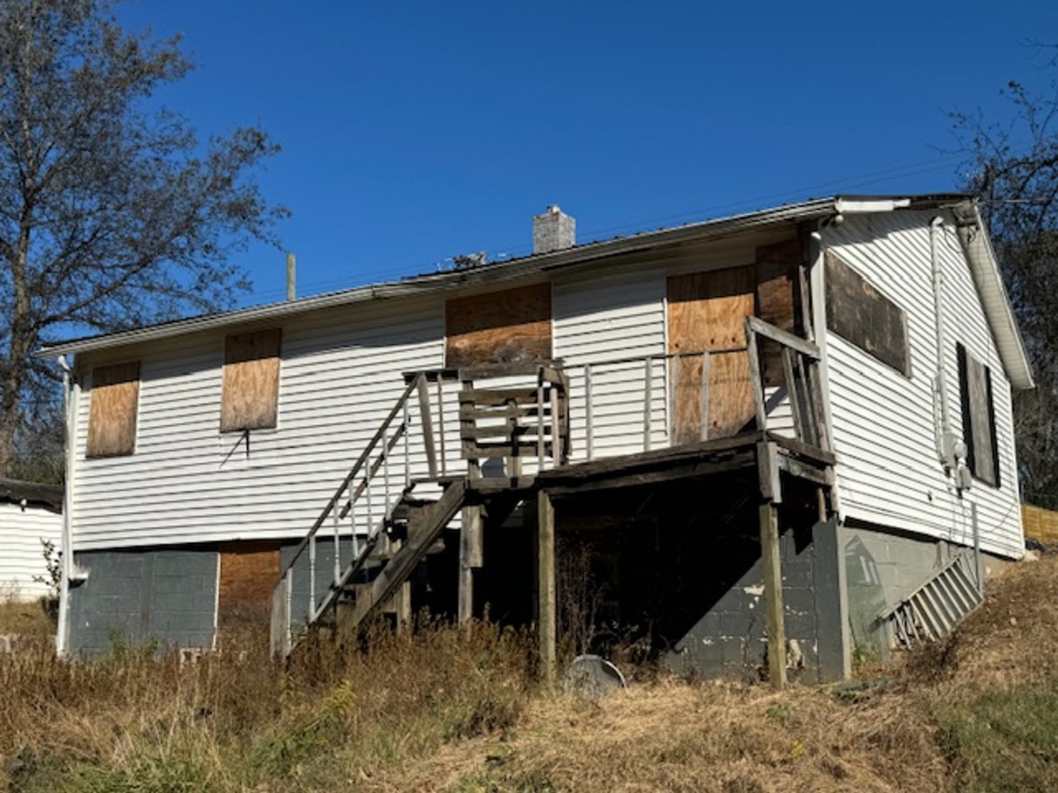 Image for 172 Columbia Ave - House & Lot - Selling Per Court Order