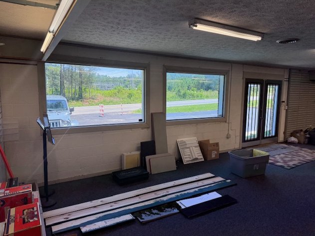 Image for Premium Commercial Location on Highway 100 - Building & 1 Acre