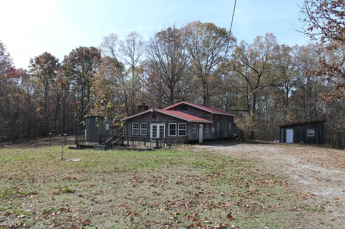 Image for Rustic Retreat / Country Getaway on 16+ Acres 1 Hour West of Nashville