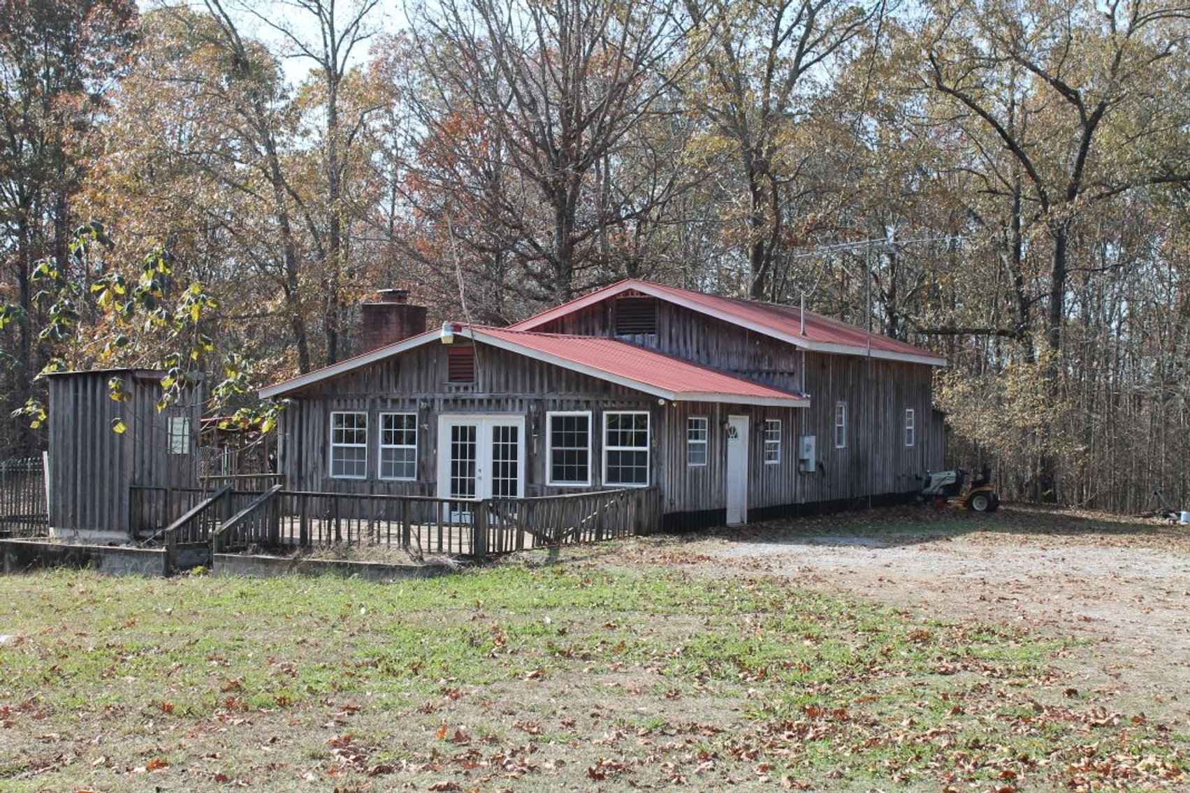 Image for Rustic Retreat / Country Getaway on 16+ Acres 1 Hour West of Nashville