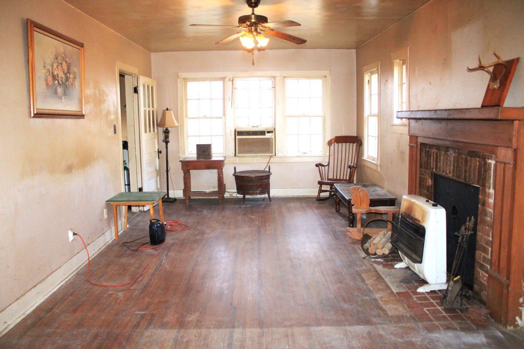 Image for Fixer-Upper in Scotts Hill - Decatur County (TN River Country)