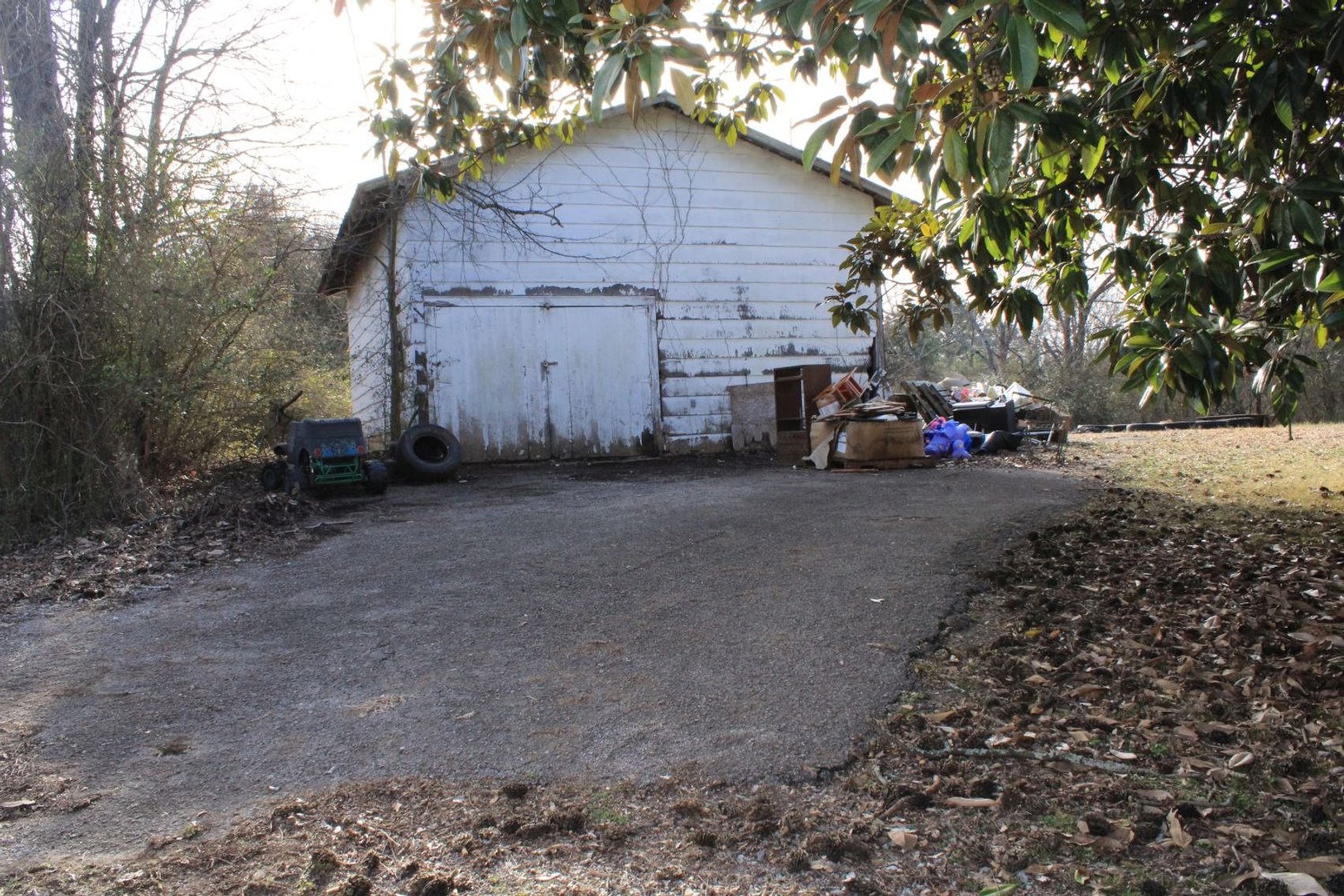 Image for Fixer-Upper in Scotts Hill - Decatur County (TN River Country)