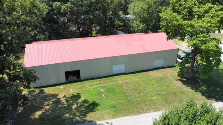 Image for Large Open Shop - 4,000 sq ft - Ideal for Multiple Uses - Centerville