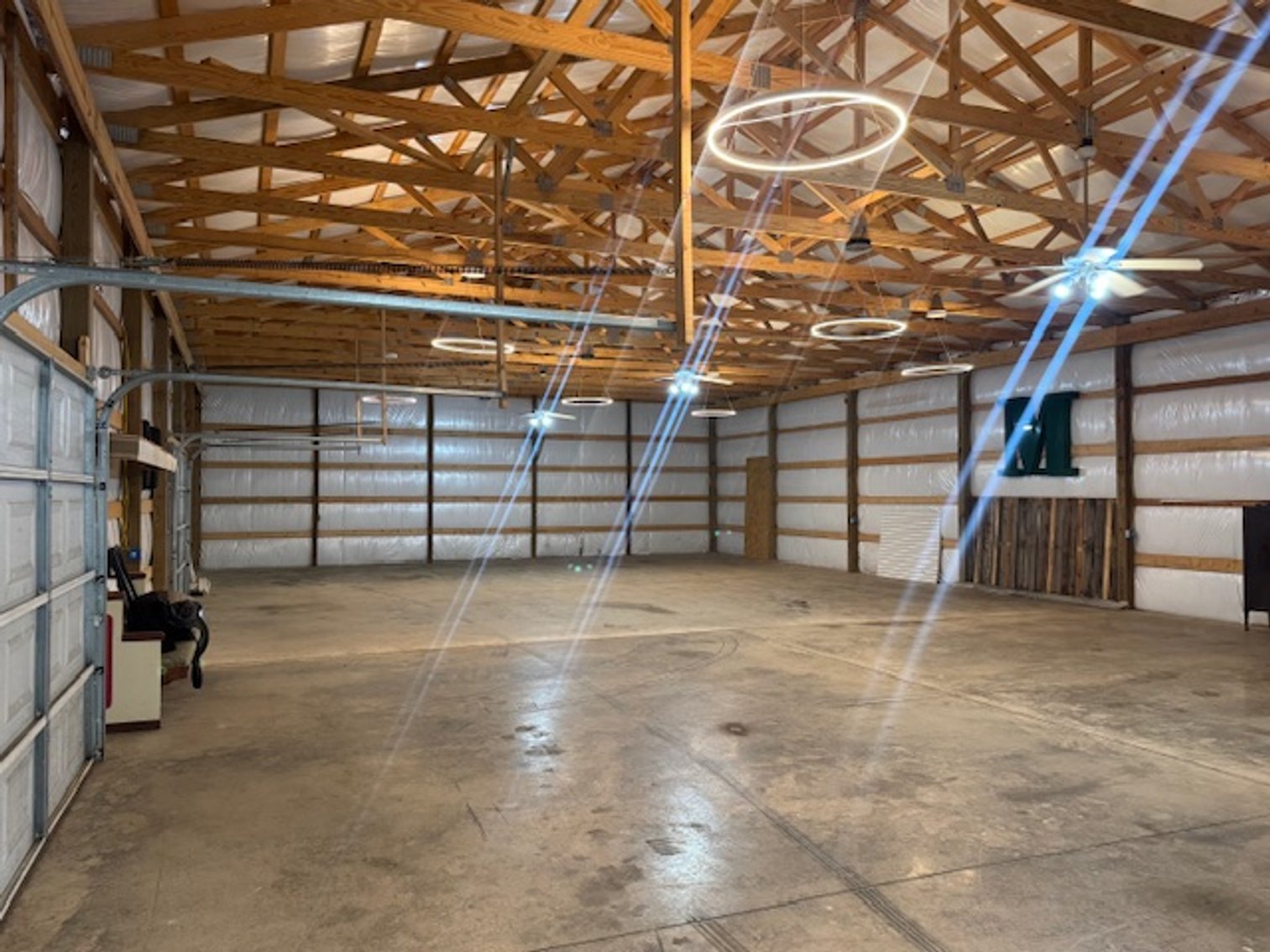 Image for Large Open Shop - 4,000 sq ft - Ideal for Multiple Uses - Centerville