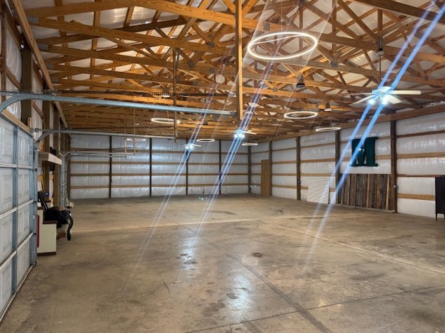 Image for Large Open Shop - 4,000 sq ft - Ideal for Multiple Uses - Centerville