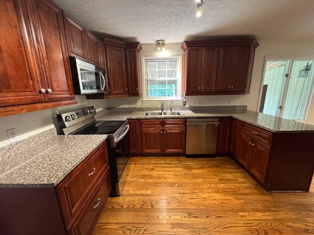 Image for 3,200 sf Brick House w/ Pool - 2+ Acres near schools