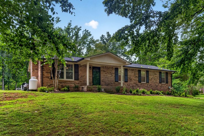 Image for 3,200 sf Brick House w/ Pool - 2+ Acres near schools