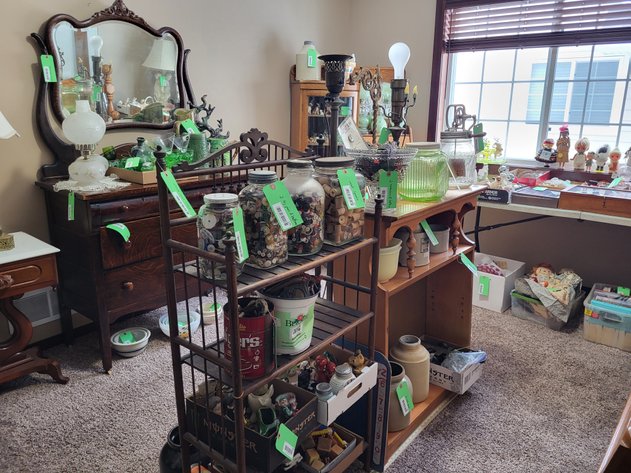 Image for Day 1 - Marilyn Becker Moving Auction