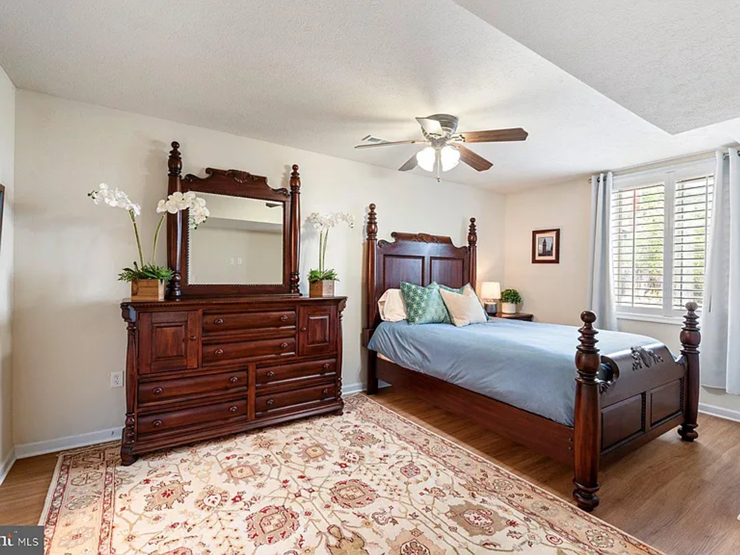 Image for Front Royal 13 Acre Chalet Downsizing Online Auction