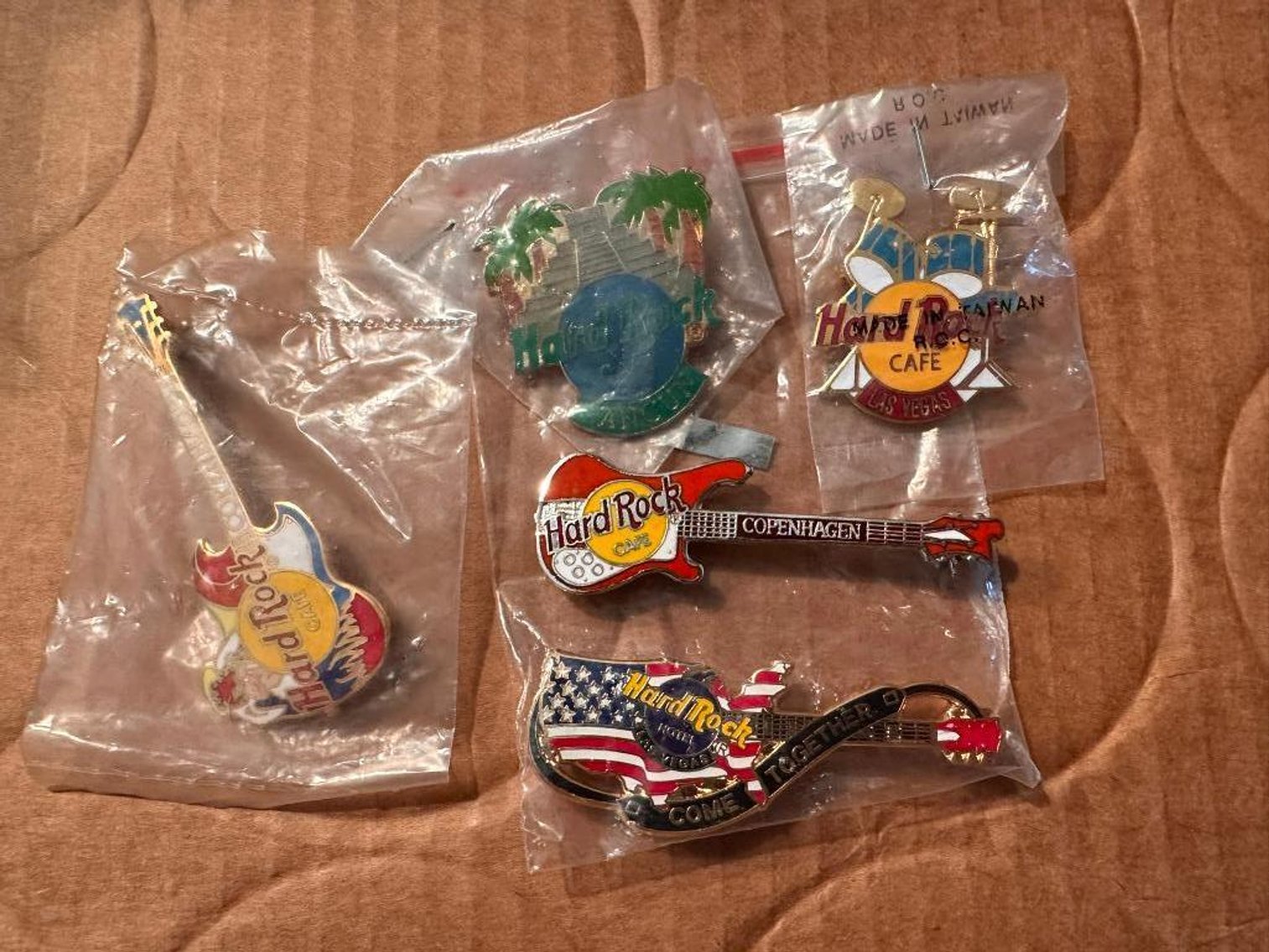 Image for Short Notice Household & Collectibles