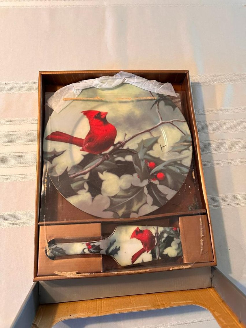 Image for Short Notice Household & Collectibles