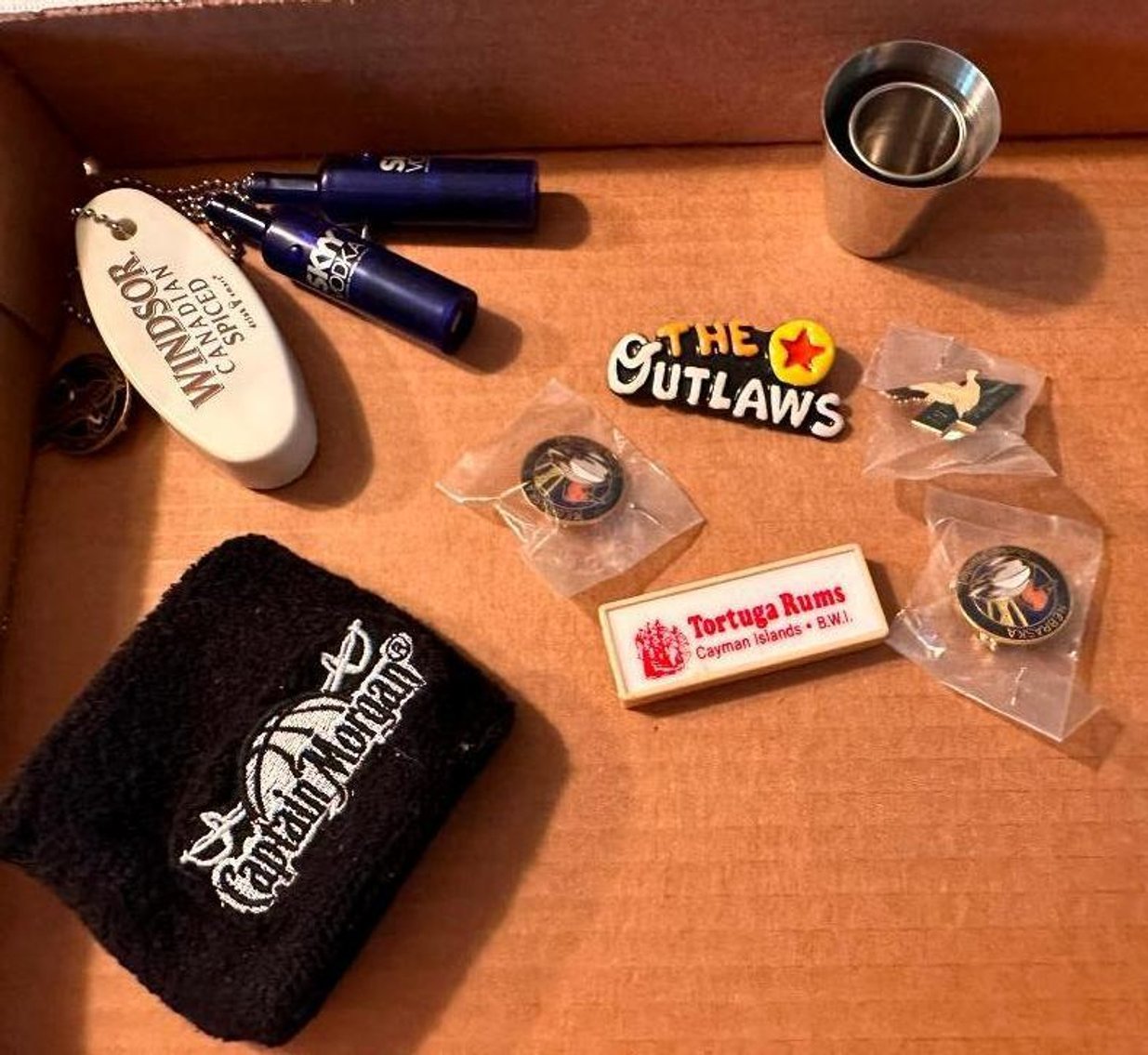 Image for Short Notice Household & Collectibles