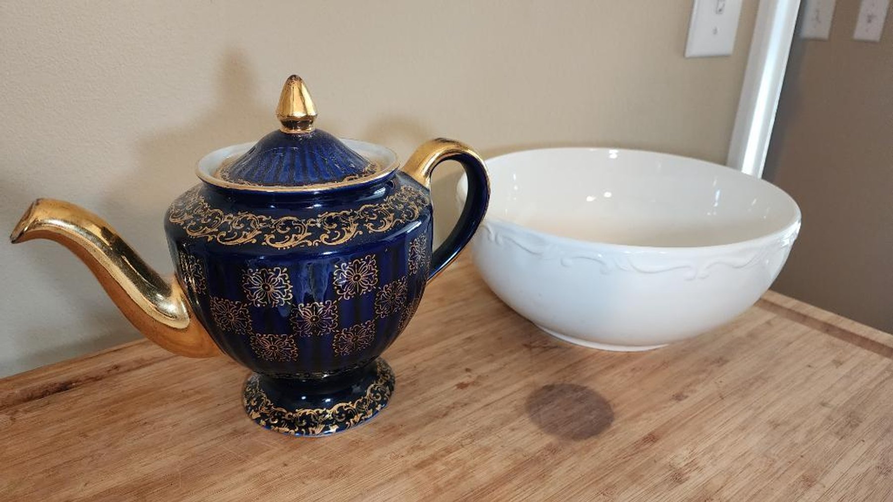 Image for Short Notice Household & Collectibles