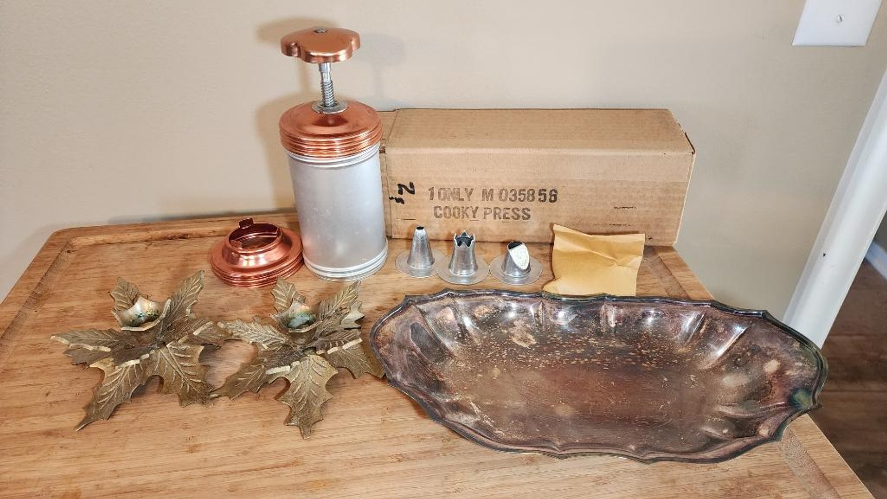 Image for Short Notice Household & Collectibles