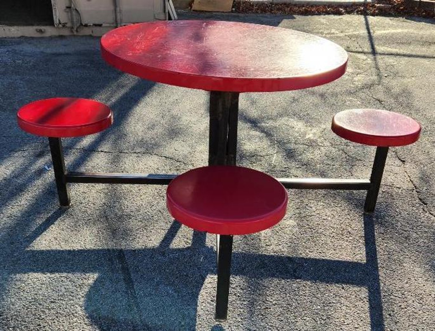 Image for Work Tables, Break Room Furniture, Laundromat Folding Tables, Seating, Commercial Washers