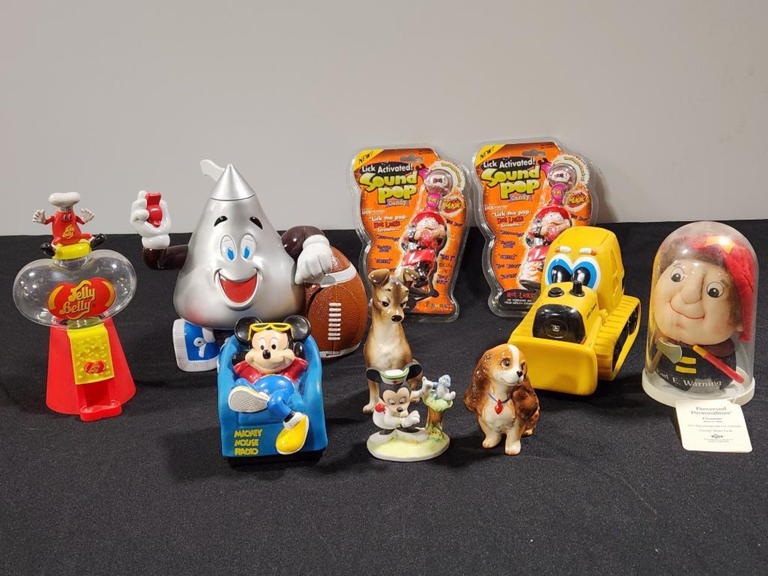 Image for Massive Vintage Antiques & Collectibles Auction from Lifelong Omaha Collector