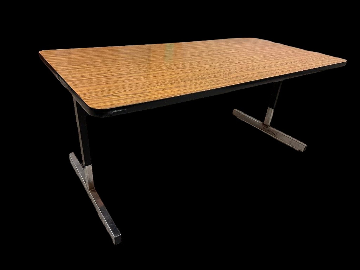 Image for Omaha Public Schools Surplus Liquidation - Southroads Bellevue Location