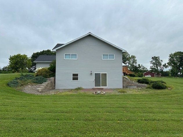 Image for Garry & Barb Schmidt Real Estate Auction