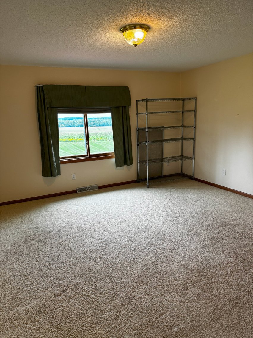 Image for Garry & Barb Schmidt Real Estate Auction