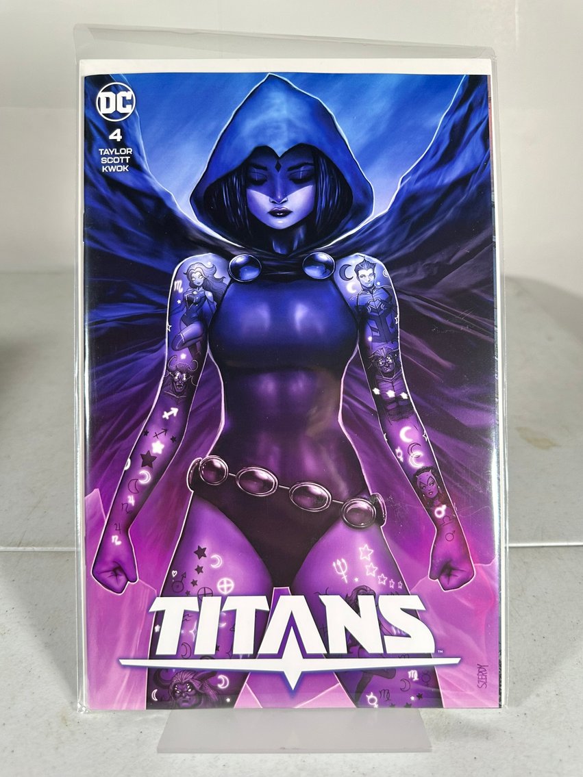 Image for COMICS & COLLECTIBLES - 500+ LOTS - TMNT & MORE