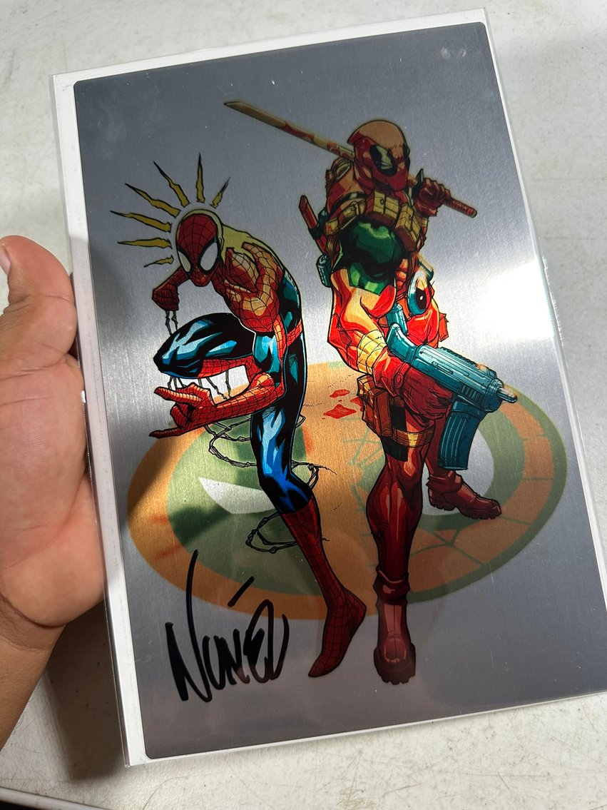 Image for COMICS & COLLECTIBLES - 500+ LOTS