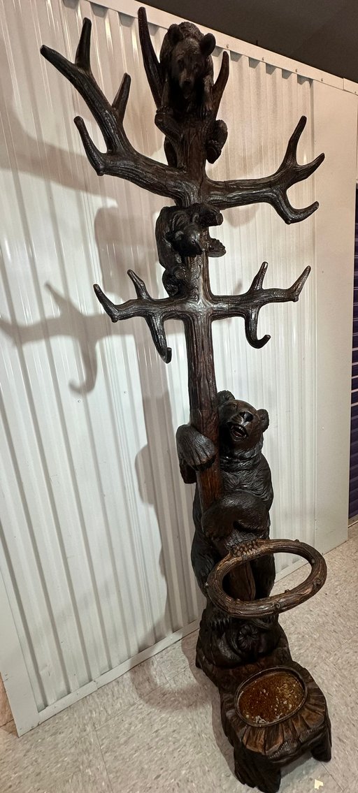 Image for ANTIQUES - BEER STEINS, TAXIDERMY- 750+ LOTS