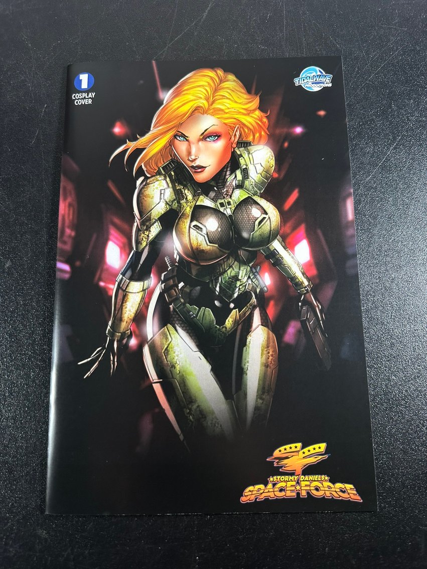 Image for COMICS & COLLECTIBLES - 300+ LOTS