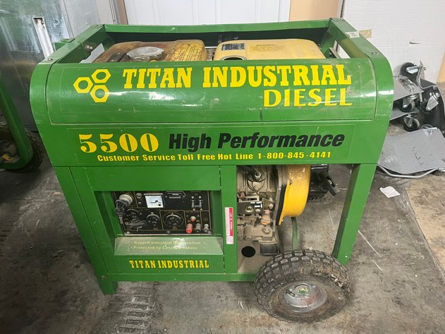 Image for MACHINERY, EQUIPMENT, BOX TRUCK ++ ABSOLUTE