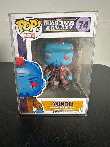 Image for COMICS & COLLECTIBLES - 400+ LOTS