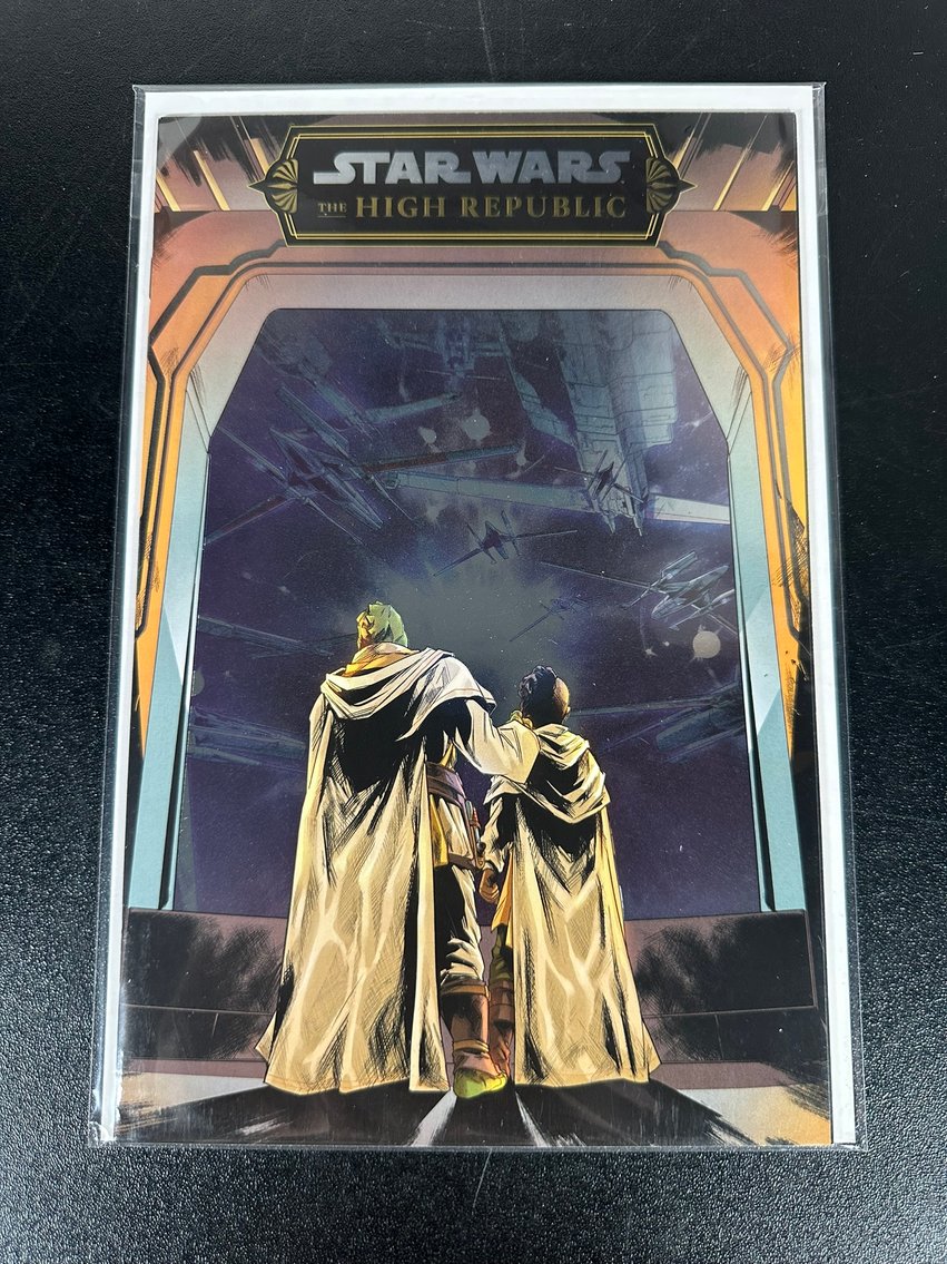 Image for COMICS & COLLECTIBLES - 400+ LOTS