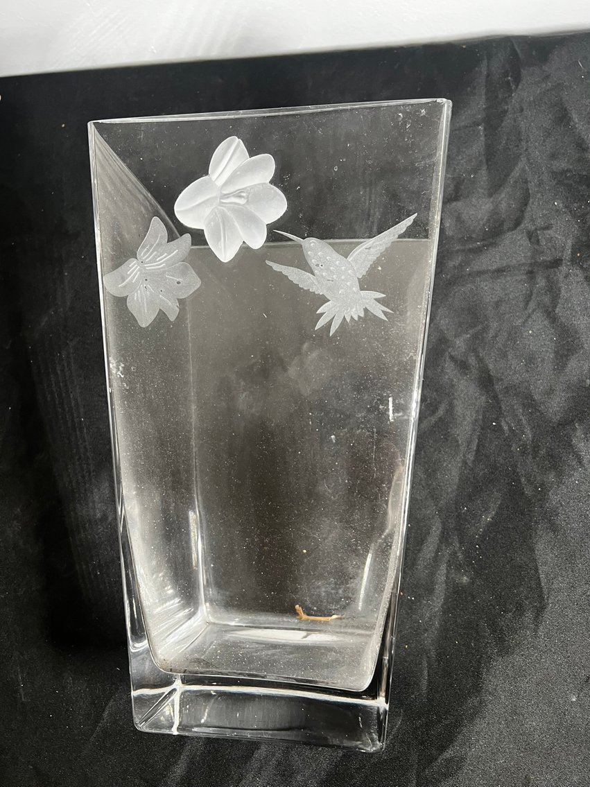 Image for ESTATE AUCTION - ARTWORK, COLLECTIBLES, LEATHER FURNITURE & MORE