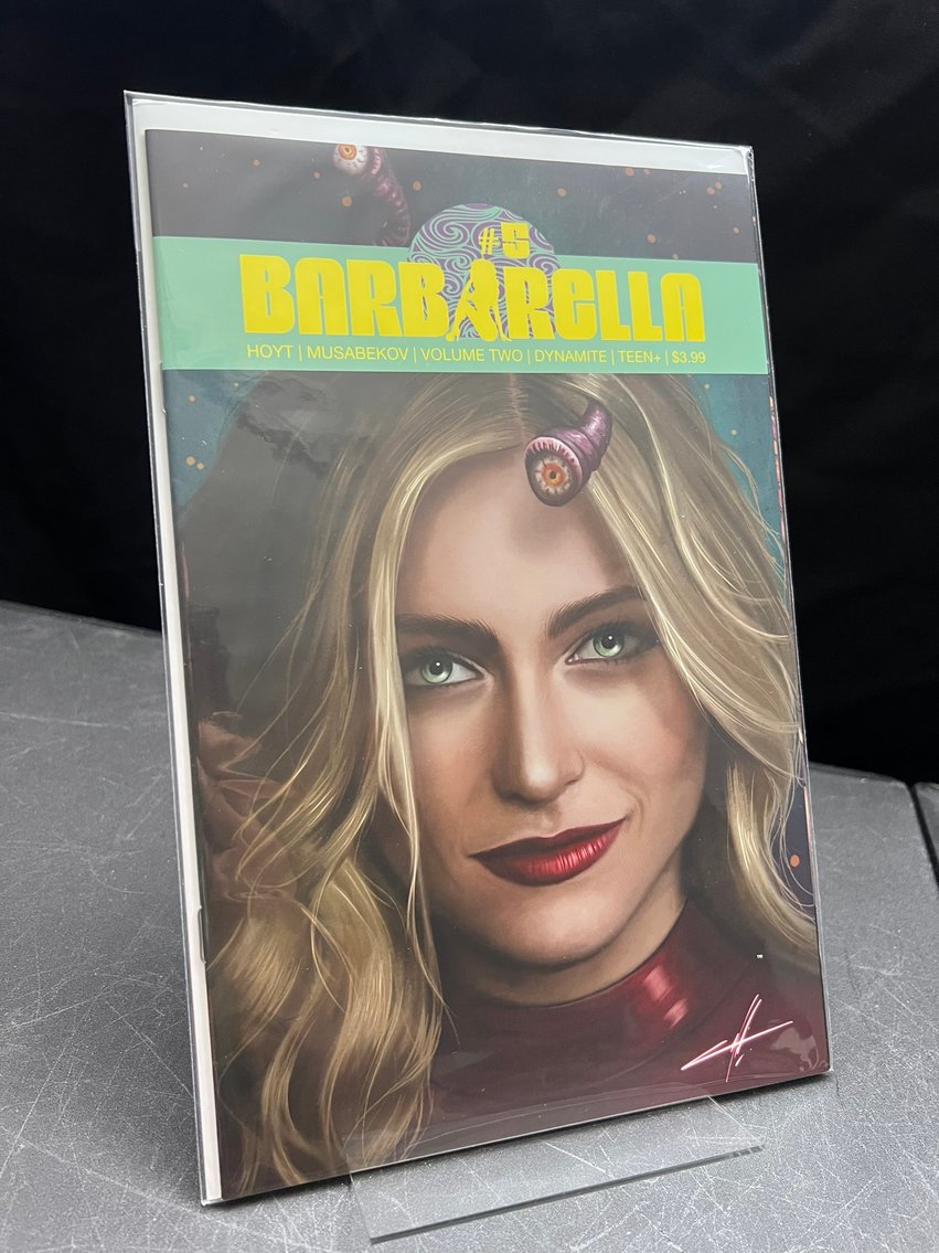 Image for COMICS & COLLECTIBLES - 600+ LOTS