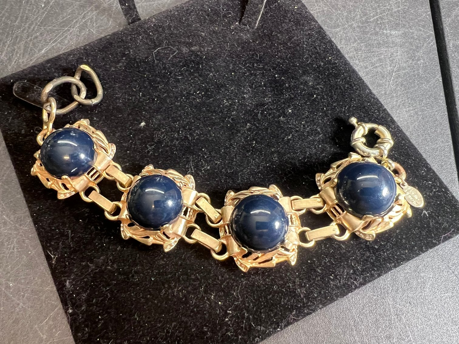 Image for ESTATE - JEWELRY, SPORTS CARDS, COLLECTIBLES - 400+ LOTS