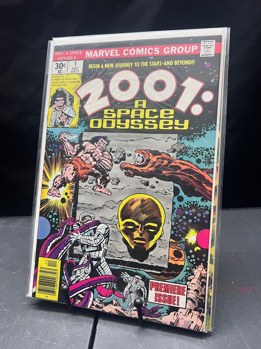 Image for COMICS & COLLECTIBLES - 600+ LOTS