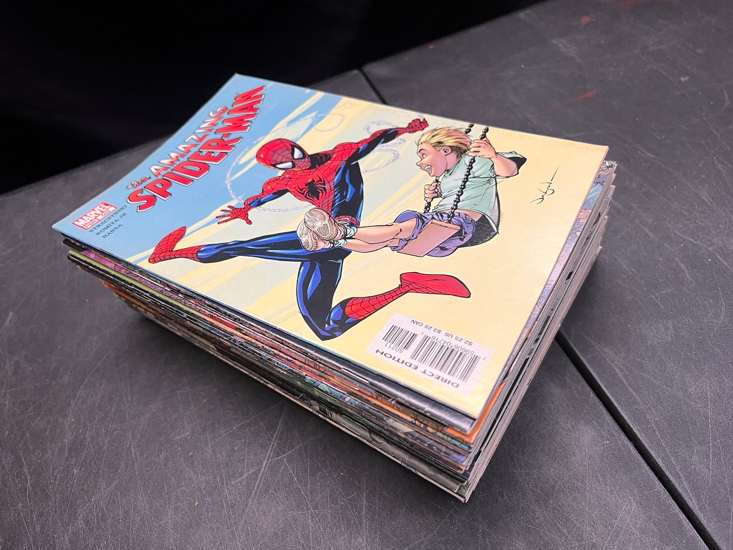 Image for COMICS & COLLECTIBLES - 700+ LOTS