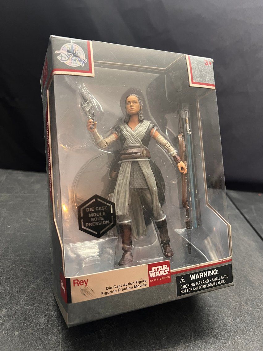 Image for COMICS, TOYS, BOARD GAMES, COLLECTIBLES, & MORE - 600+ LOTS