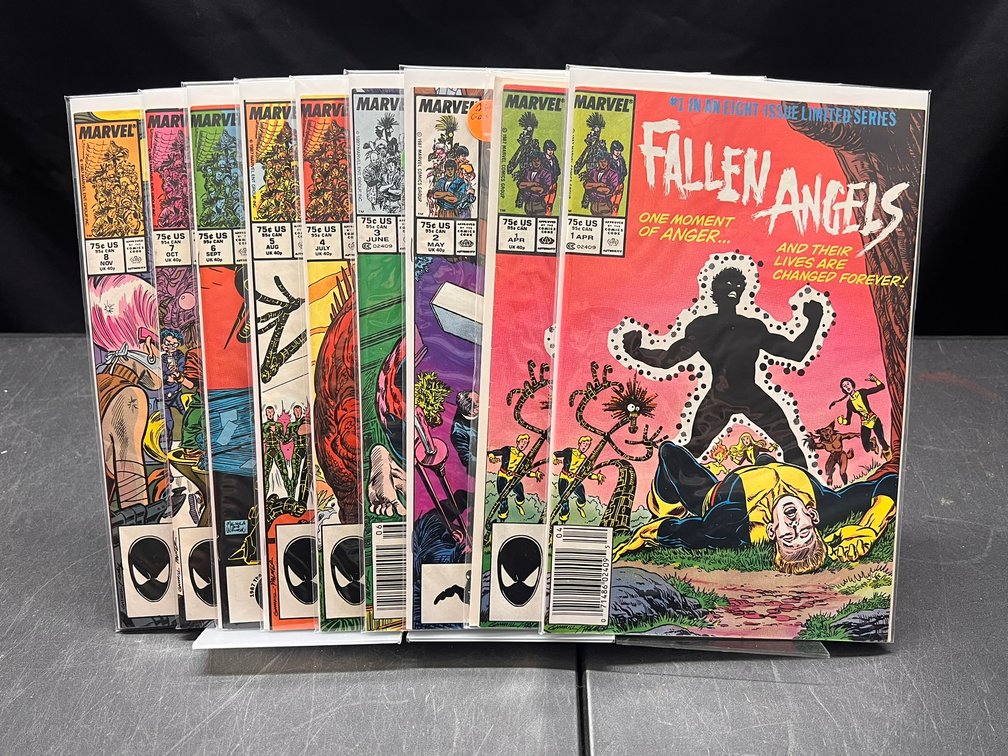 Image for COMICS & COLLECTIBLES - 500+ LOTS